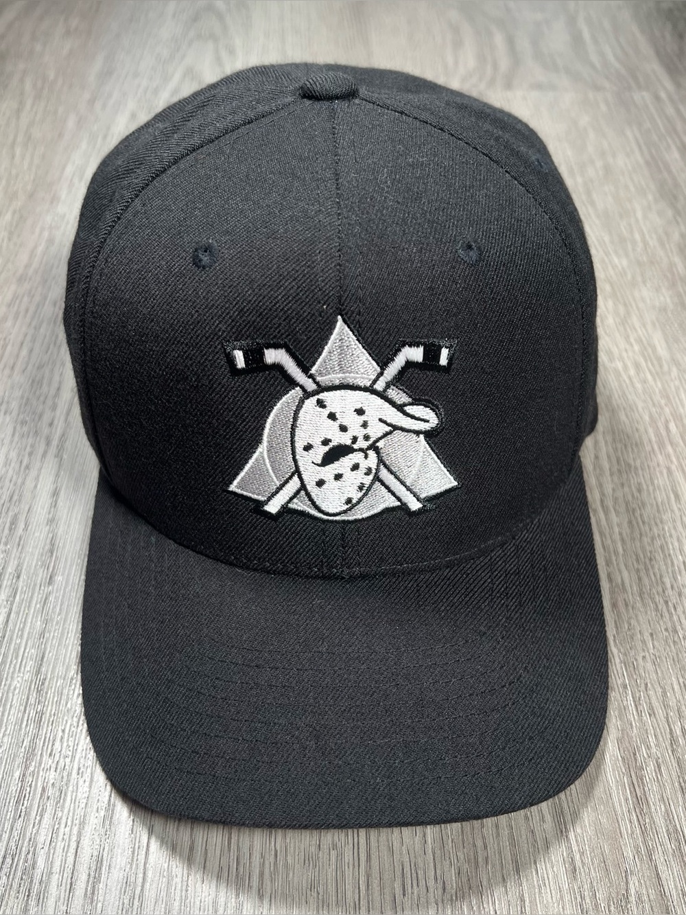 Atgla SnapBack Hat Cap Anaheim Mighty Ducks NHL black Upside Down Logo Hockey